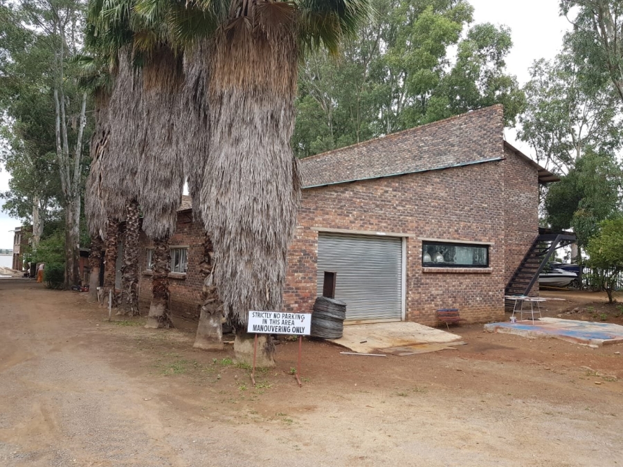 Commercial Property for Sale in Deneysville Free State